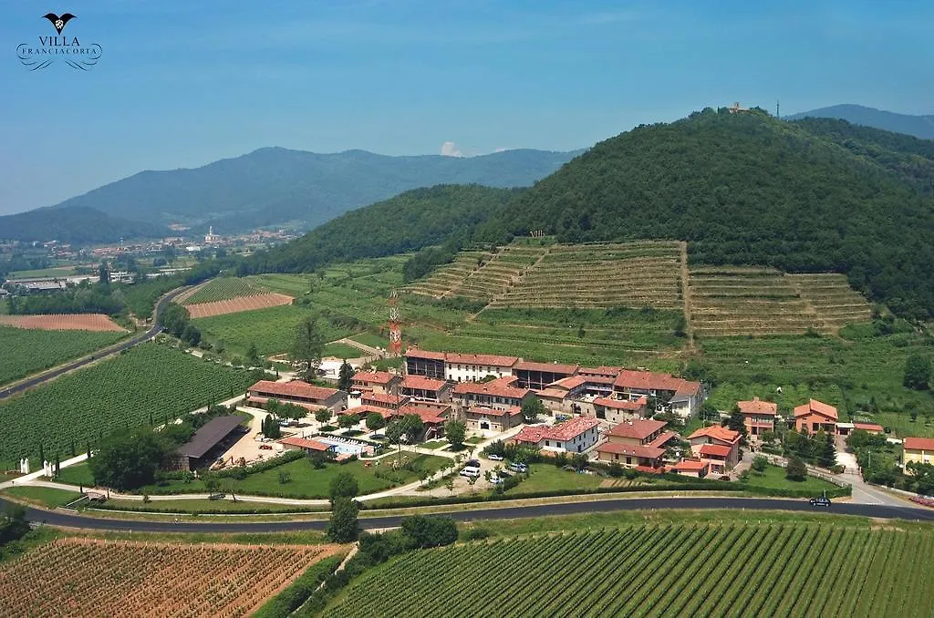 Villa Gradoni Monticelli Brusati 0*,