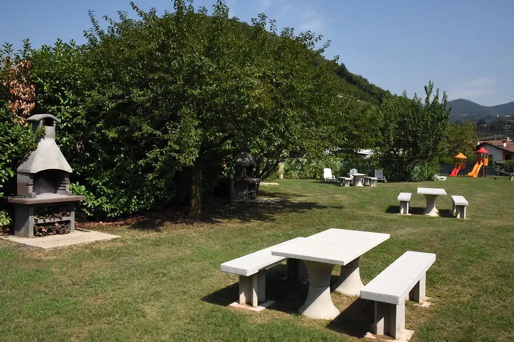 Villa Gradoni Monticelli Brusati 0*,